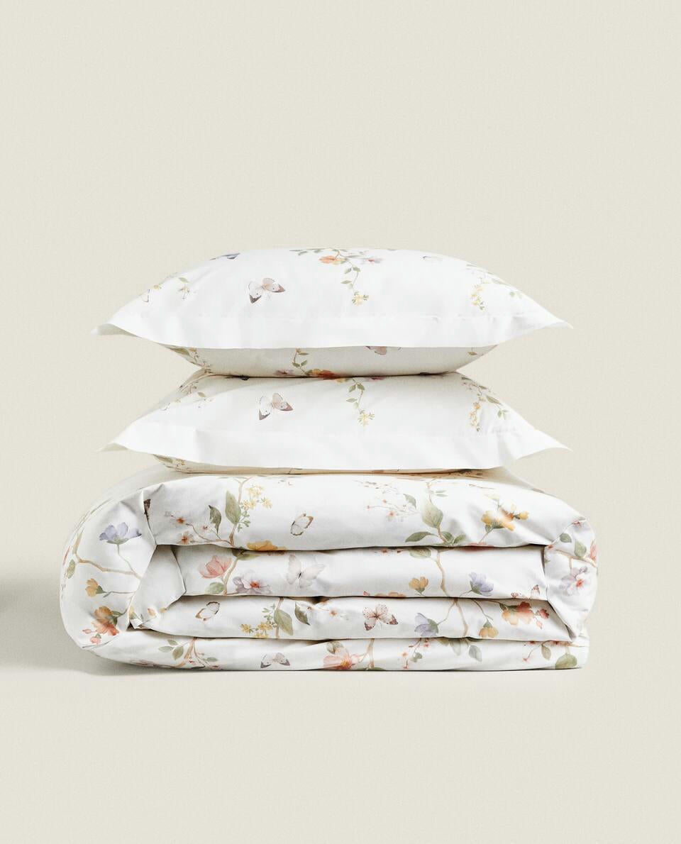 FUNDA NÓRDICA ESTAMPADA DE FLORES Y MARIPOSAS